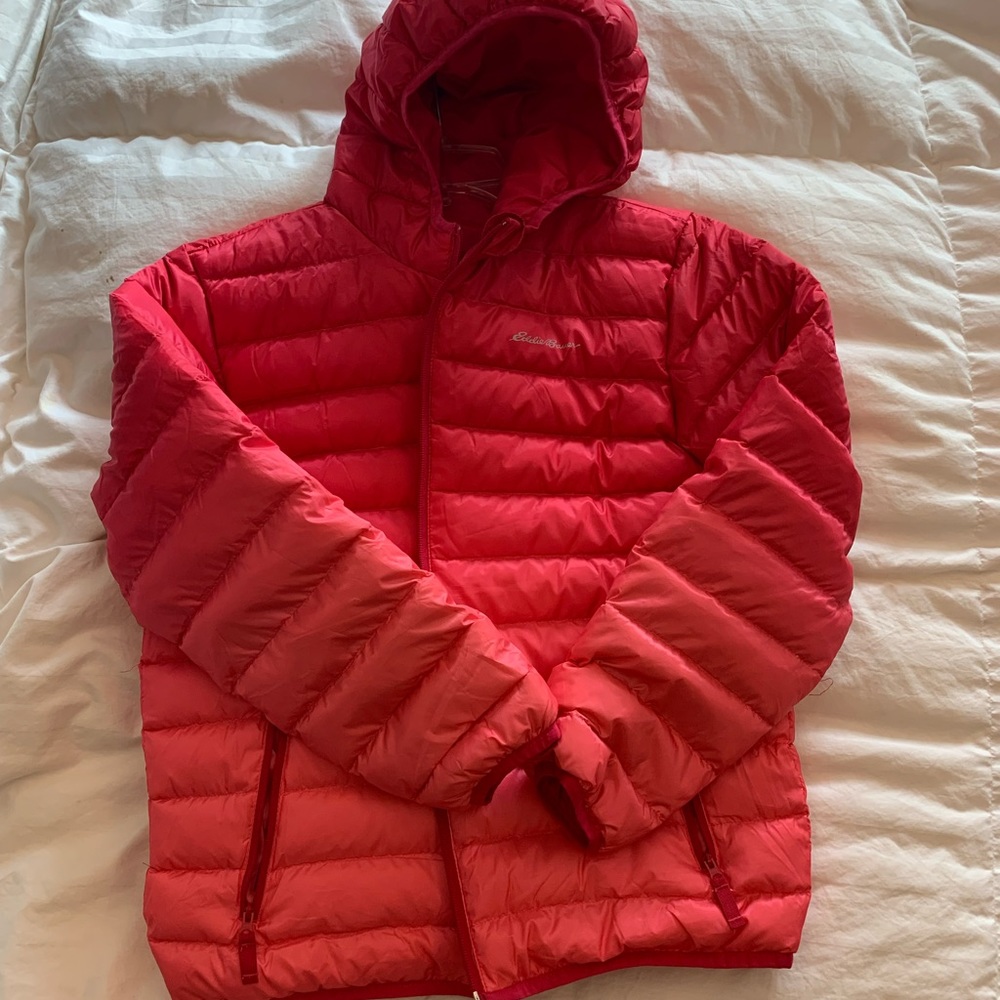 Eddie Bauer pink reversible puffer jacket; Small